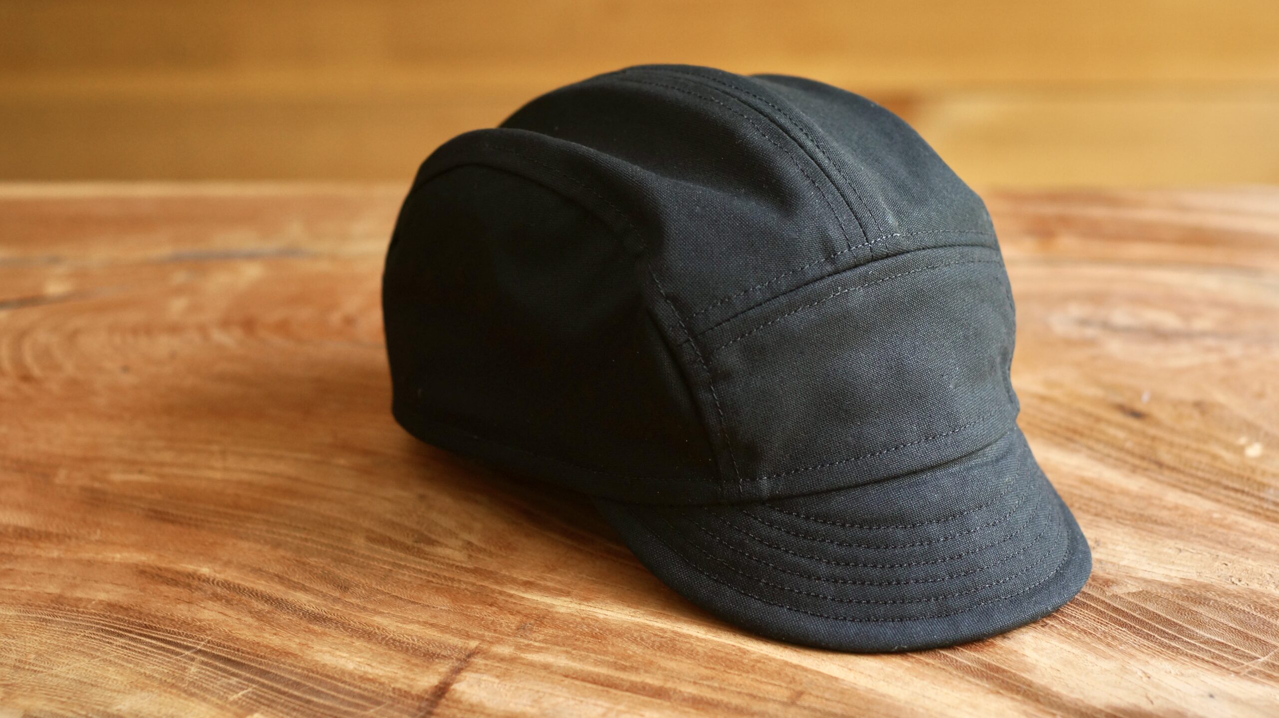 cap-blk